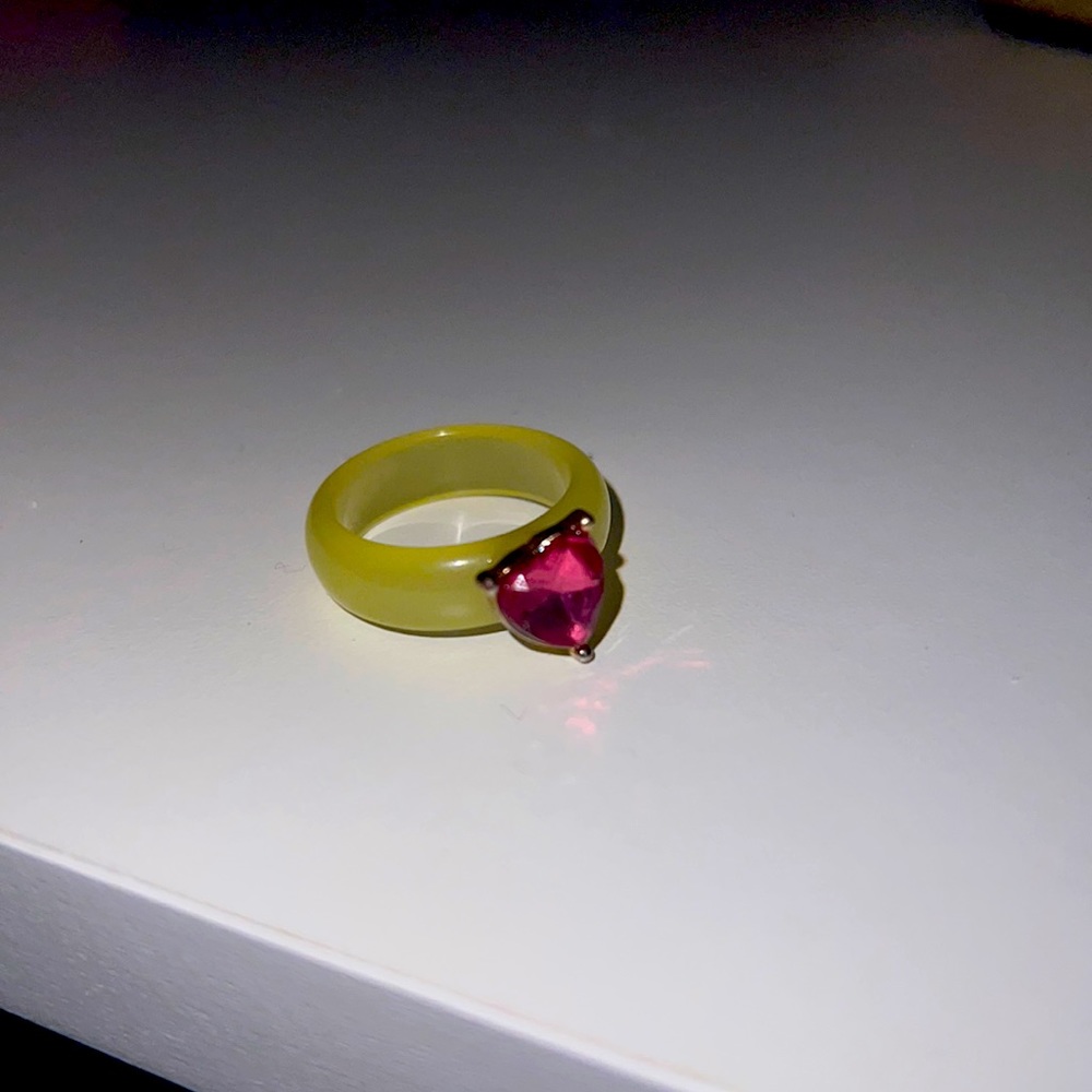 gel ring with heart diamond